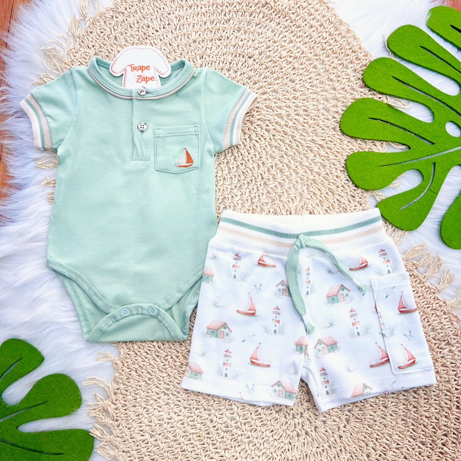 Conj. Body Barquinho Bordado com Bolsinho e Bermuda - Verde e Off White